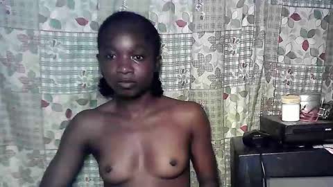 creamyxsugar online show from October 27, 2025, 11:41 pm