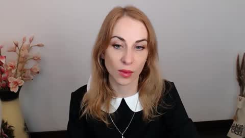 Lera online show from October 8, 2025, 11:52 am