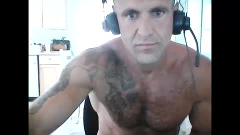 creatureofbeauty online show from June 1, 2026, 6:42 pm