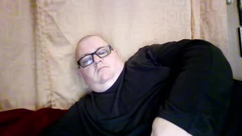 Snapshot of creeeping_death chatting on February 2, 2026, 8:29 pm The hopeless romantic online show from February 2, 2026, 8:29 pm