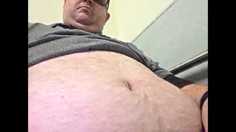 Snapshot of creeeping_death chatting on February 5, 2026, 11:20 pm The hopeless romantic online show from February 5, 2026, 11:20 pm