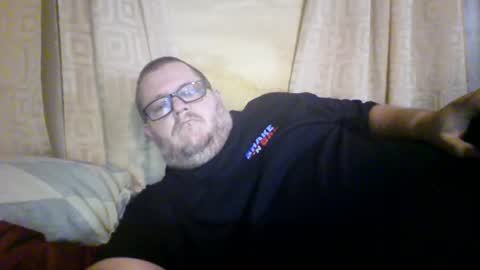 Snapshot of creeeping_death chatting on July 18, 2026, 11:41 pm The hopeless romantic online show from July 18, 2026, 11:41 pm