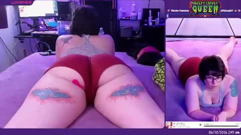 Snapshot of creepycrawlyqueen chatting on June 10, 2026, 6:45 am Amethyst online show from June 10, 2026, 6:45 am