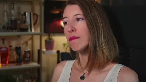 Quinn de la Creme online show from October 3, 2025, 5:54 pm