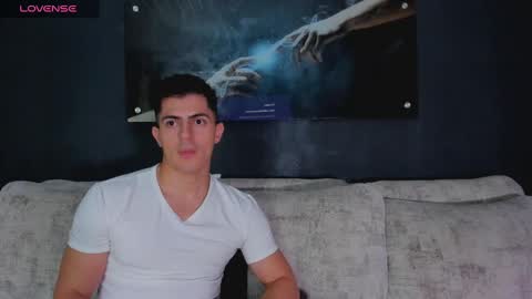 Snapshot of crhistian1_ chatting on December 29, 2024, 1:13 am CRHISTIAN online show from December 29, 2024, 1:13 am