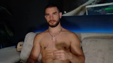 Snapshot of crhistian1_ chatting on November 1, 2025, 3:47 pm CRHISTIAN online show from November 1, 2025, 3:47 pm