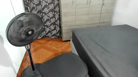 criistal_0 online show from July 23, 2026, 1:58 am