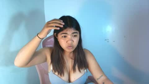 crimson_lily online show from July 9, 2026, 12:20 pm