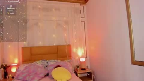 Snapshot of cris_milk chatting on July 1, 2026, 7:24 pm Cris Milk online show from July 1, 2026, 7:24 pm