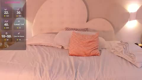 Snapshot of crisdegli_ chatting on March 8, 2025, 5:43 pm Cris online show from March 8, 2025, 5:43 pm