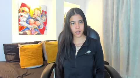 Cris online show from July 28, 2026, 7:39 pm