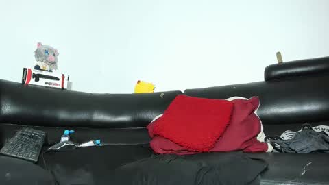 yereimis y jaider  online show from April 25, 2026, 11:46 am