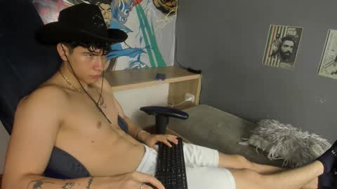 Snapshot of criss_adams chatting on February 4, 2026, 3:45 am Cris online show from February 4, 2026, 3:45 am