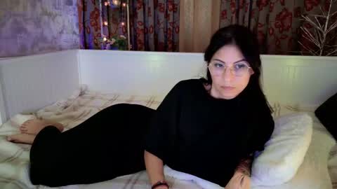 Snapshot of crissy_love chatting on September 8, 2025, 8:19 pm crissy_love online show from September 8, 2025, 8:19 pm