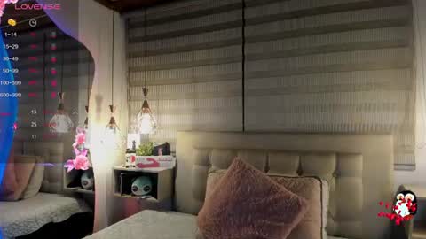 Snapshot of cristal__hot_1 chatting on June 12, 2026, 4:33 am Cristal online show from June 12, 2026, 4:33 am