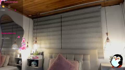 Snapshot of cristal__hot_1 chatting on July 3, 2026, 4:41 am Cristal online show from July 3, 2026, 4:41 am