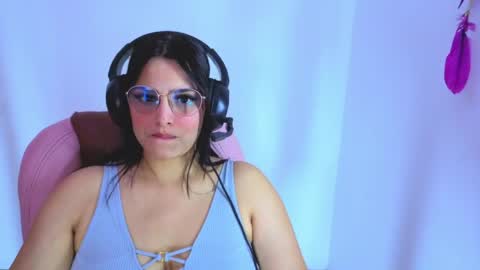 Cristal online show from April 10, 2026, 1:11 am