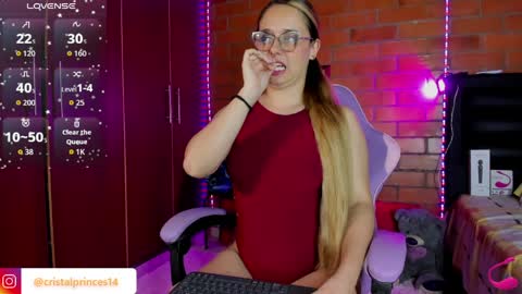 Cristal online show from April 4, 2026, 5:27 am