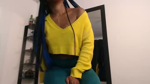 Hanna  online show from January 8, 2025, 1:41 pm