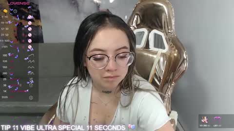 Cristal online show from February 19, 2025, 6:11 am