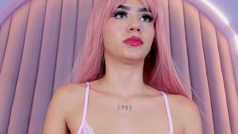 Nicole  Connection time 220pm-910pmCol online show from February 6, 2025, 7:29 pm