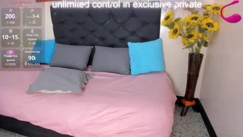 cristale69 online show from April 14, 2026, 6:47 pm