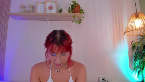 cristalfoxy_ online show from February 7, 2026, 8:01 pm