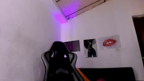 cristal miller online show from March 27, 2026, 3:01 pm