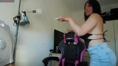 cristalmoon online show from May 25, 2026, 5:30 pm