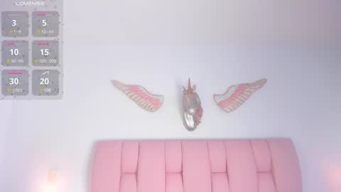 cristal online show from February 2, 2025, 6:53 pm