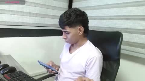 Snapshot of cristhian_slytherin chatting on September 23, 2025, 6:16 am cristhian online show from September 23, 2025, 6:16 am