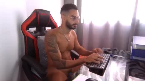 Snapshot of cristiandrs chatting on July 11, 2026, 3:59 pm cristiandrs online show from July 11, 2026, 3:59 pm