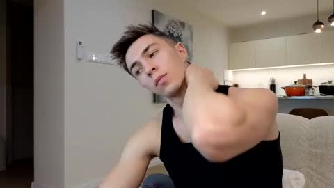 Snapshot of cristianovilla chatting on February 12, 2025, 8:50 pm CristianoHailey online show from February 12, 2025, 8:50 pm