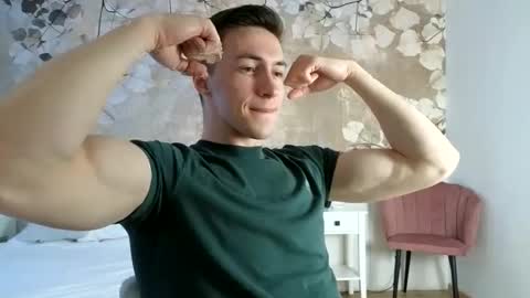 Snapshot of cristianovilla chatting on May 2, 2026, 4:23 pm CristianoHailey online show from May 2, 2026, 4:23 pm