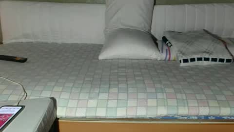 cristianrr184034 online show from February 1, 2026, 8:07 pm