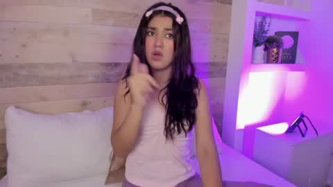 Snapshot of cristin_collins chatting on July 16, 2026, 3:01 am C R I S T I N online show from July 16, 2026, 3:01 am