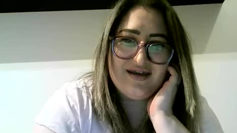 Snapshot of cristina20021991 chatting on March 9, 2026, 8:35 pm cristina20021991 online show from March 9, 2026, 8:35 pm