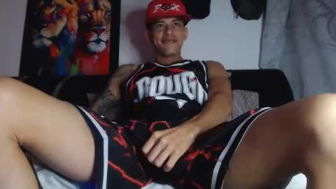 criistofer online show from November 11, 2025, 10:54 pm