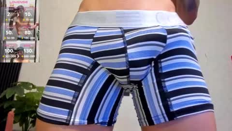 cristopher23  online show from January 22, 2025, 8:28 pm