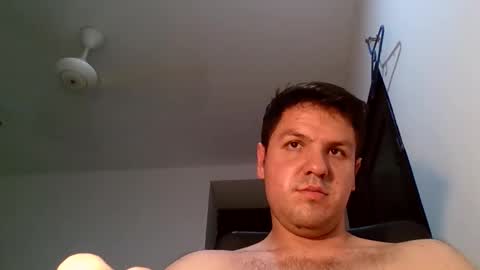 cristopher3042 online show from April 23, 2026, 2:13 am