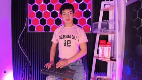 Snapshot of cristopher_wild chatting on April 24, 2026, 9:06 pm Cristopher online show from April 24, 2026, 9:06 pm