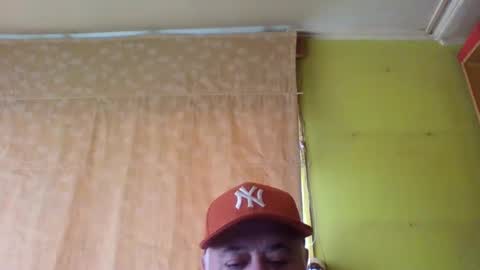 Snapshot of crmperez chatting on November 23, 2025, 8:19 pm crmperez online show from November 23, 2025, 8:19 pm