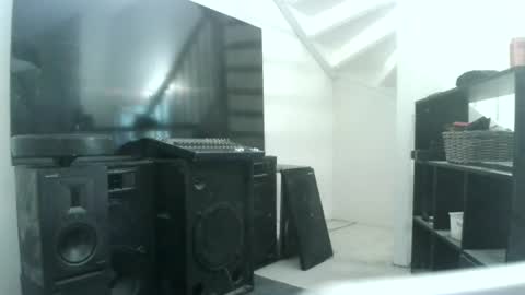 Snapshot of crobachh694772 chatting on July 12, 2026, 12:23 am Nickkk online show from July 12, 2026, 12:23 am