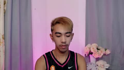 crocodale online show from November 3, 2025, 3:13 pm