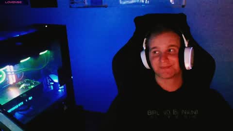 Snapshot of croissant911 chatting on December 1, 2024, 11:36 pm Anderson online show from December 1, 2024, 11:36 pm