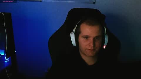 Snapshot of croissant911 chatting on February 10, 2025, 1:24 am Anderson online show from February 10, 2025, 1:24 am