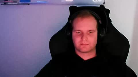 Snapshot of croissant911 chatting on November 28, 2025, 12:41 pm Anderson online show from November 28, 2025, 12:41 pm