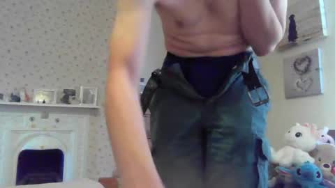 Snapshot of cropper4fun chatting on June 15, 2026, 10:50 am Cropper online show from June 15, 2026, 10:50 am