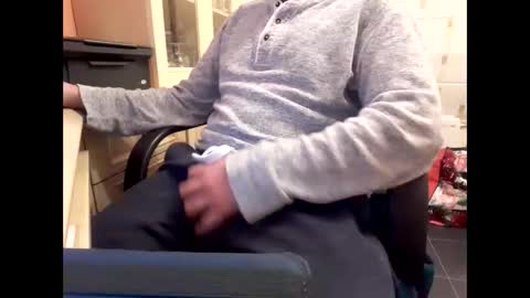 croup45 online show from December 9, 2024, 7:07 pm