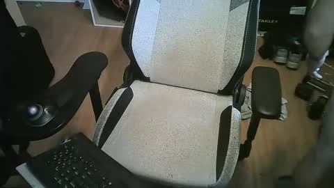 crox420 online show from September 15, 2025, 6:08 pm